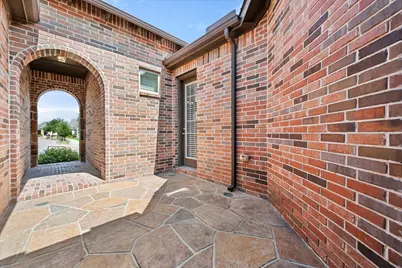 1108 Ivy Charm Way, Arlington, TX 76005 - Photo 4