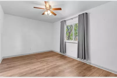 6217 Springwood Drive, Arlington, TX 76001 - Photo 12