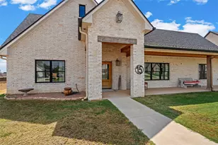 15 Pareya Circle, West, TX 76691 - Photo 4