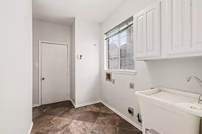 2829 Panorama Drive, Carrollton, TX 75007 - Photo 36