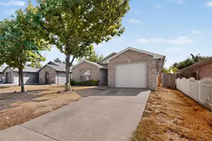 942 Algonquin Dr, Dallas, TX 75217 - Photo 2