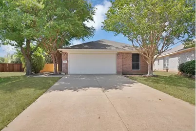 109 Goldeneye Lane, Fort Worth, TX 76120 - Photo 2
