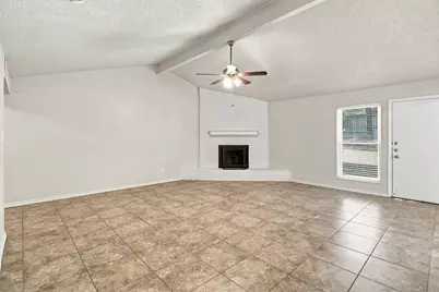 4807 Crestmont Court, Arlington, TX 76017 - Photo 4