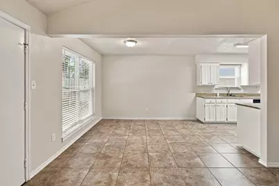 4807 Crestmont Court, Arlington, TX 76017 - Photo 8
