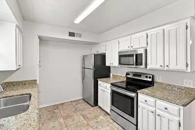 4807 Crestmont Court, Arlington, TX 76017 - Photo 14