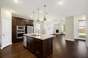 1920 Roundtree Cir E, Fort Worth, TX 76008 - Photo 8