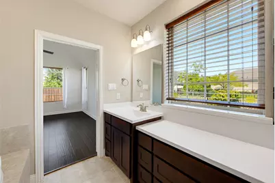1920 Roundtree Circle E, Fort Worth, TX 76008 - Photo 18