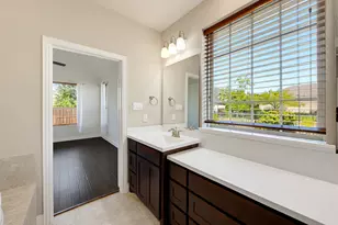 1920 Roundtree Cir E, Fort Worth, TX 76008 - Photo 18