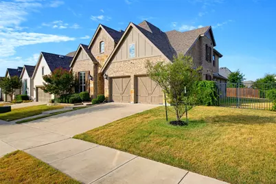 1920 Roundtree Circle E, Fort Worth, TX 76008 - Photo 2