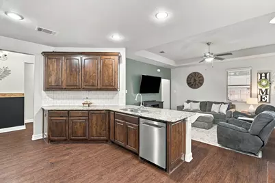 28 S Highland Drive, Sanger, TX 76266 - Photo 4