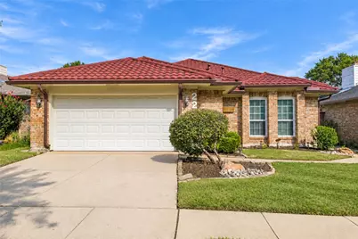 2211 Mediterranean Avenue, Arlington, TX 76011 - Photo 2