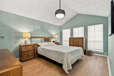 2211 Mediterranean Avenue, Arlington, TX 76011 - Photo 18