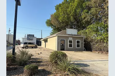 111 W 5th Street, Justin, TX 76247 - Photo 1