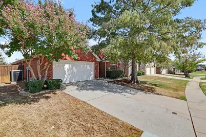 3705 Palmetto Court, Denton, TX 76210 - Photo 2