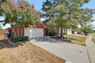 3705 Palmetto Ct, Denton, TX 76210 - Photo 2