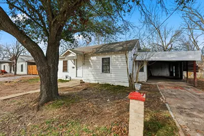 803 E 14th Street, Bonham, TX 75418 - Photo 2