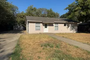 513 Rose St, Denton, TX 76209 - Photo 2