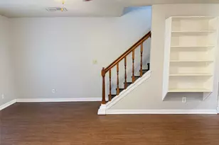 740 W Collins St, Denton, TX 76201 - Photo 10