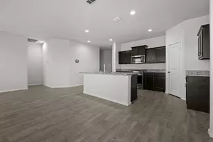 308 Youngblood Ln, Fort Worth, TX 76131 - Photo 8