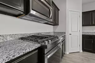 308 Youngblood Ln, Fort Worth, TX 76131 - Photo 12
