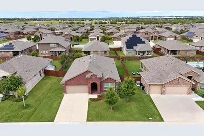 560 Pendennis Drive, Saginaw, TX 76131 - Photo 26