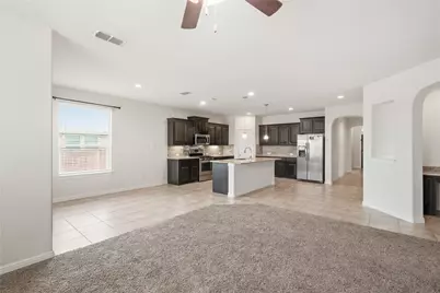 560 Pendennis Drive, Saginaw, TX 76131 - Photo 4