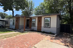 231 Elm St, Hurst, TX 76053 - Photo 2