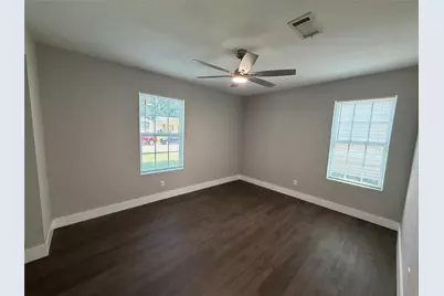 231 Elm Street, Hurst, TX 76053 - Photo 16
