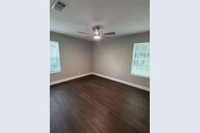 231 Elm Street, Hurst, TX 76053 - Photo 14