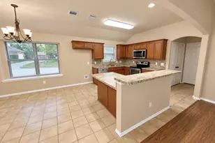 923 Grouse Rd, Glenn Heights, TX 75154 - Photo 8