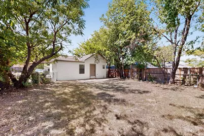 2609 Avenue G, Fort Worth, TX 76105 - Photo 32