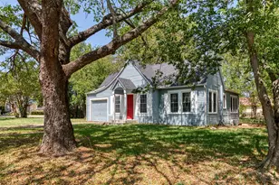 247 E North St, Wills Point, TX 75169 - Photo 4