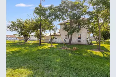 112 W Hackberry Street, Malone, TX 76660 - Photo 34