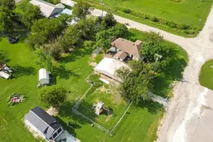 112 W Hackberry St, Malone, TX 76660 - Photo 40