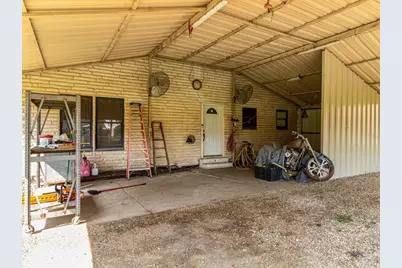 112 W Hackberry Street, Malone, TX 76660 - Photo 36