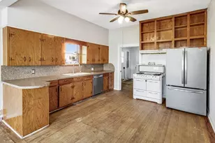 112 W Hackberry St, Malone, TX 76660 - Photo 22