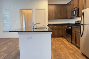713 N Wood St, Denton, TX 76209 - Photo 10
