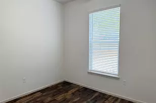 713 N Wood St, Denton, TX 76209 - Photo 20