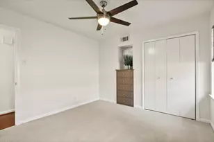 2422 Mockingbird Ln, Garland, TX 75042 - Photo 28