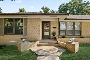 2422 Mockingbird Ln, Garland, TX 75042 - Photo 30