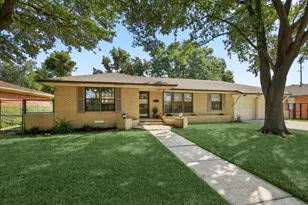 2422 Mockingbird Ln, Garland, TX 75042 - Photo 32