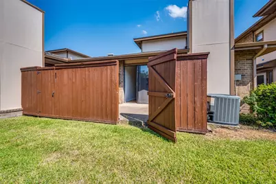 10 W Meadow Lane, Bedford, TX 76021 - Photo 24