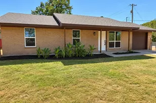 527 W Aubrey St, Pilot Point, TX 76258 - Photo 22
