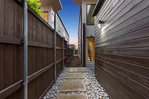 2913 Reagan St, Dallas, TX 75219 - Photo 2