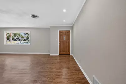 5900 Whitman Avenue, Fort Worth, TX 76133 - Photo 4