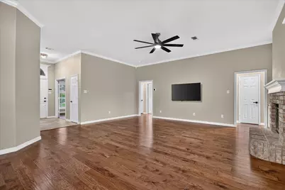 1004 Eden Street, Burleson, TX 76028 - Photo 8