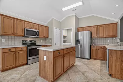 1004 Eden Street, Burleson, TX 76028 - Photo 2