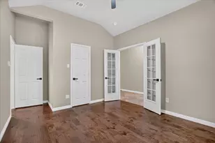 1004 Eden St, Burleson, TX 76028 - Photo 12