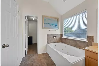 11005 Fawn Valley Drive, Fort Worth, TX 76140 - Photo 16