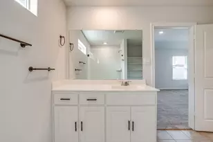625 Basteen Ln, Justin, TX 76247 - Photo 18